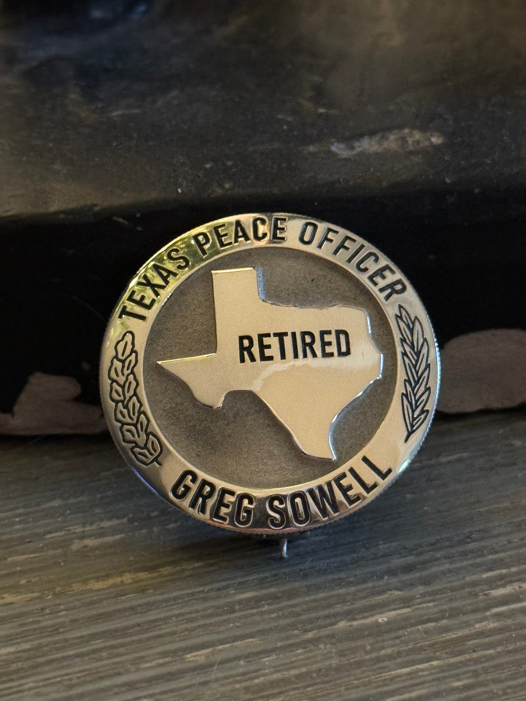 “The Texan” cinco peso badge